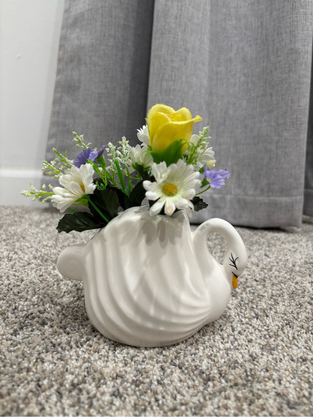 Vintage White Ceramic Swan Toothbrush Holder Bathroom Decor Cottage Core Country